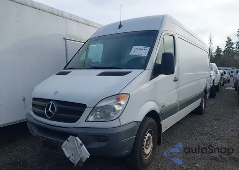 2011 Mercedes-Benz Sprinter 2500 High Roof из США, поврежденный, VIN WD3PE8CB1B5569256
